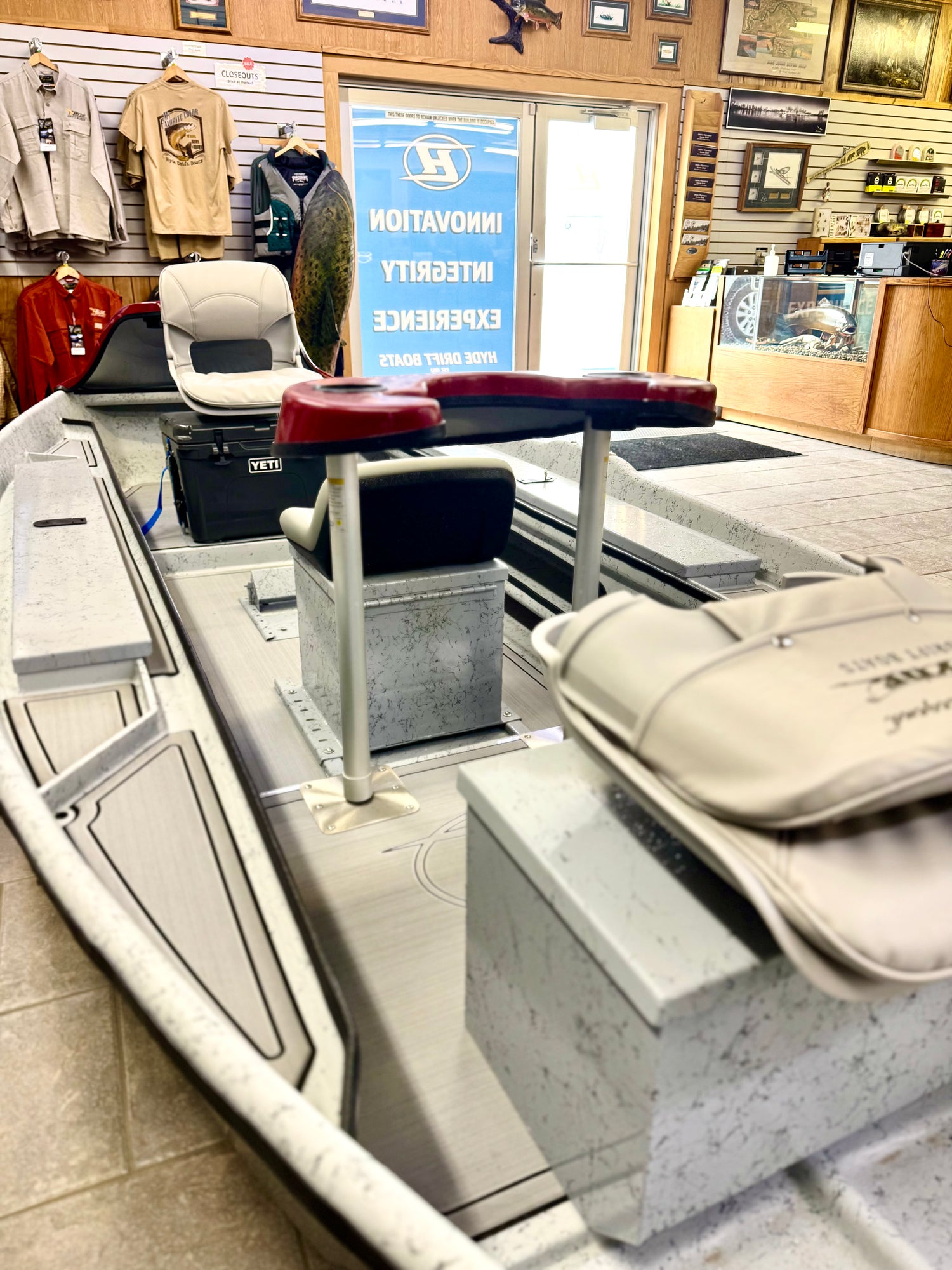 2025 Montana Skiff- Showroom